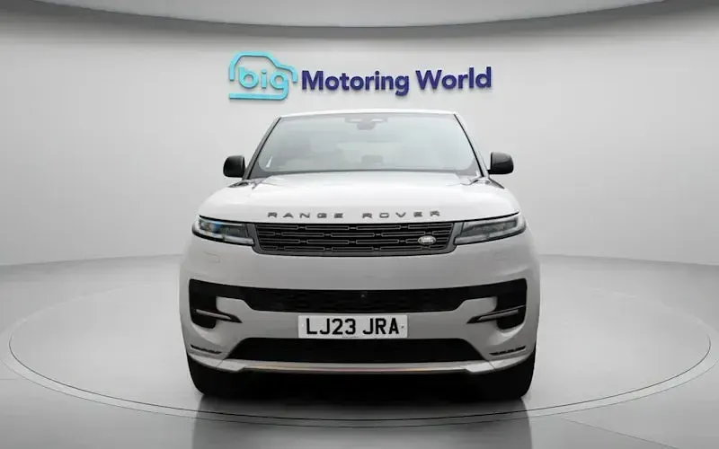 Second-hand Land Rover Range Rover Sport SE Dynamic 441 CP (324 kW) 2023 Gri SUV