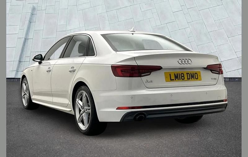 Used Audi A4 S-Line 147 HP (108 kW) 2018 White Sedan