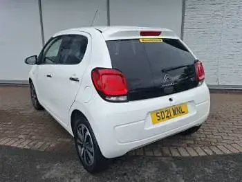 Used Citroën C1 Shine 72 HP (52 kW) 2021 White Hatchback