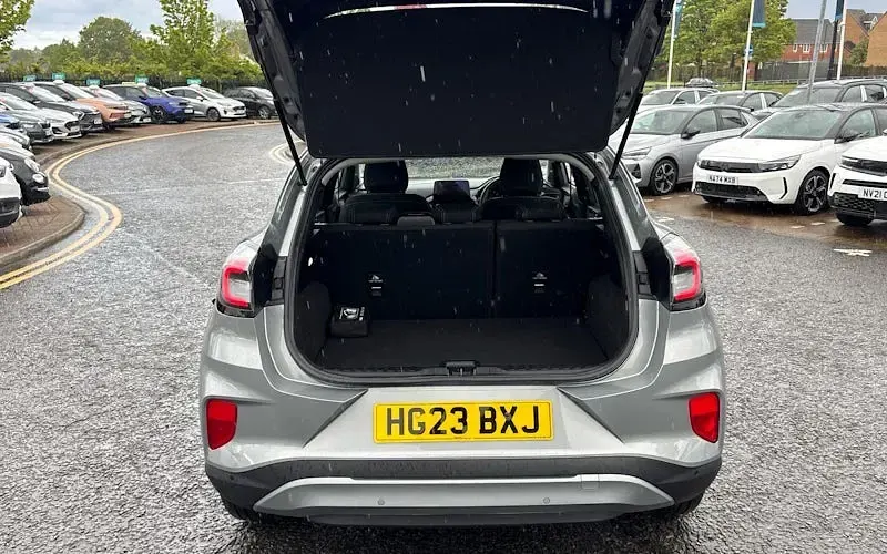 Usado Ford Puma Titanium 155 CV (114 kW) 2023 Plateado SUV