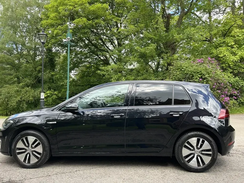 Used VW e-Golf 99 kW (135 HP) 2020 Black Hatchback