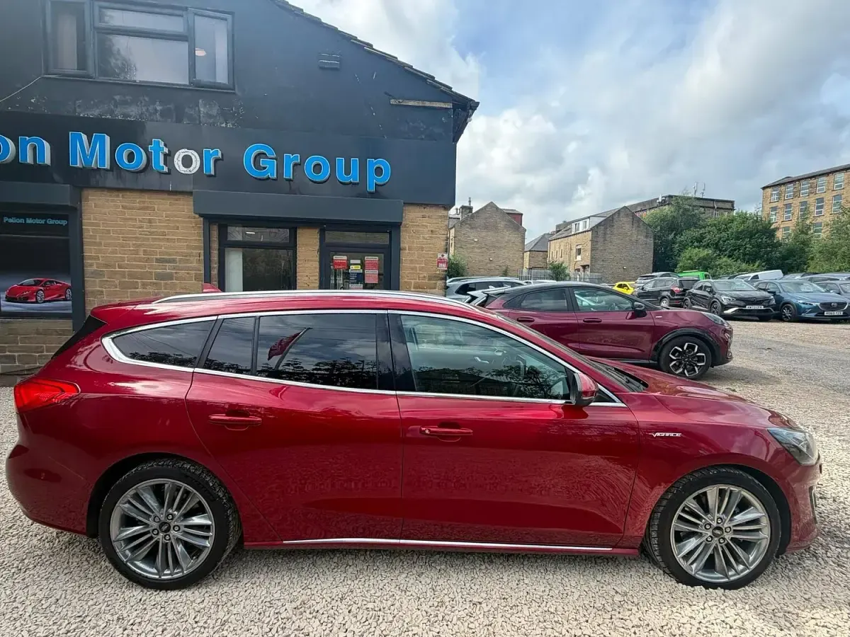 Used Ford Focus Vignale 150 HP (110 kW) 2019 Red Estate