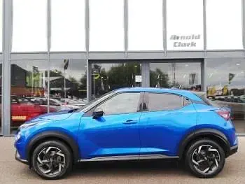 Used Nissan Juke N-Connecta 114 HP (83 kW) 2023 Blue SUV