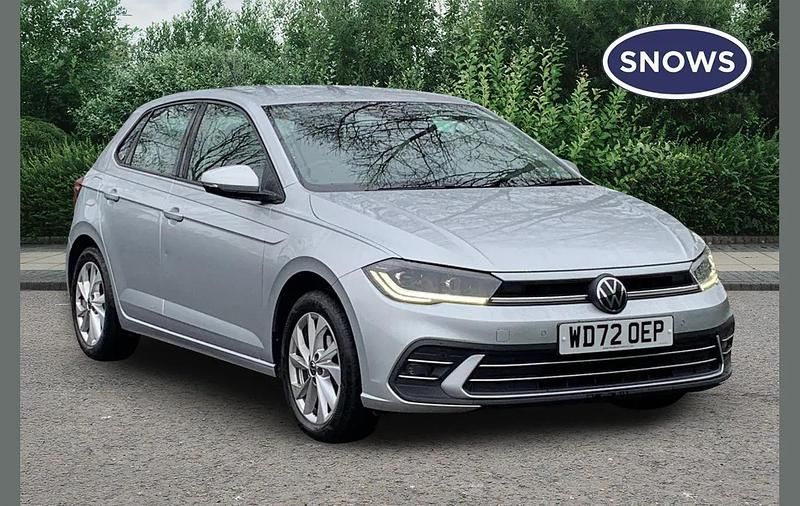 Usado VW Polo Style 95 HP (69 kW) 2023 Prateado Citadino