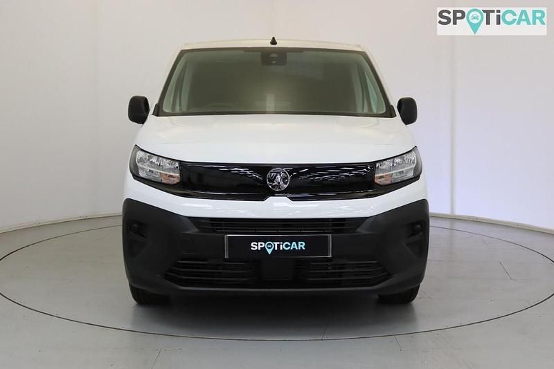 White Used 2024 Vauxhall Combo S MPV | £14,999 (Good price) - Image 1/4