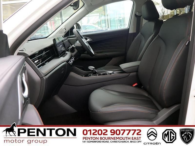 New MG HS Trophy 295 HP (216 kW) 2025 White SUV