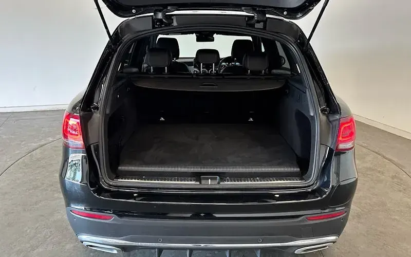 Used Mercedes E300 AMG line 306 HP (225 kW) 2022 Estate