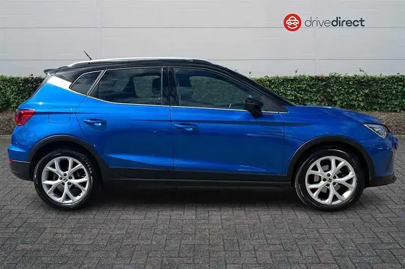 Used Seat Arona FR 115 HP (84 kW) 2025 Blue SUV