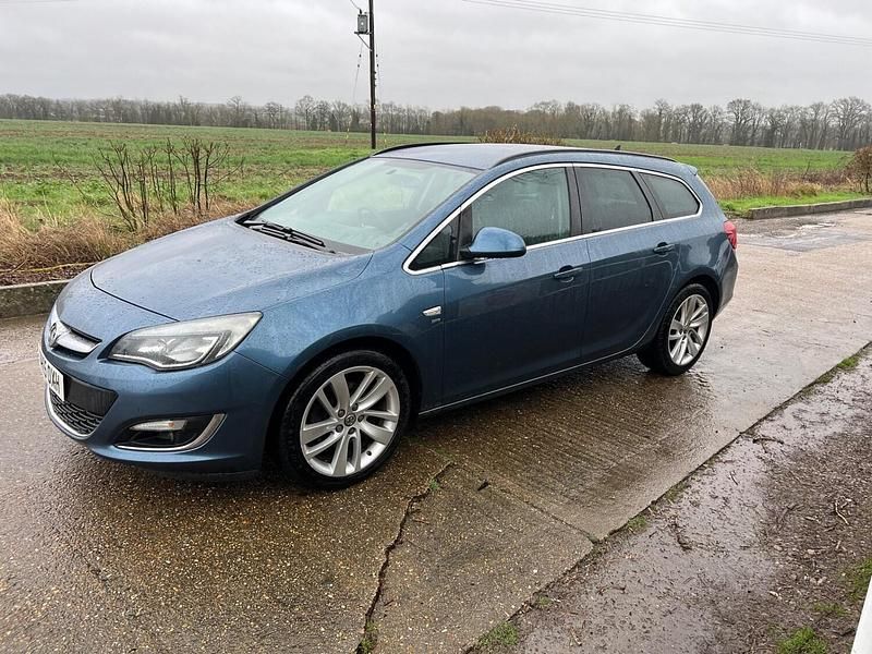 Used Vauxhall Astra SRi 2015 Blue Estate