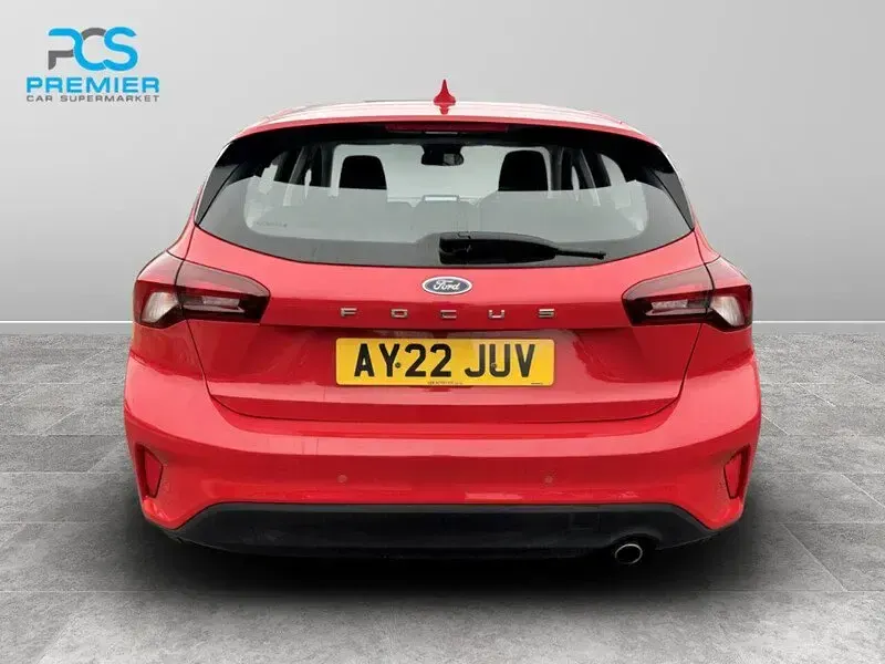 Used Ford Focus Trend 120 HP (88 kW) 2022 Race red (standard colour) Hatchback