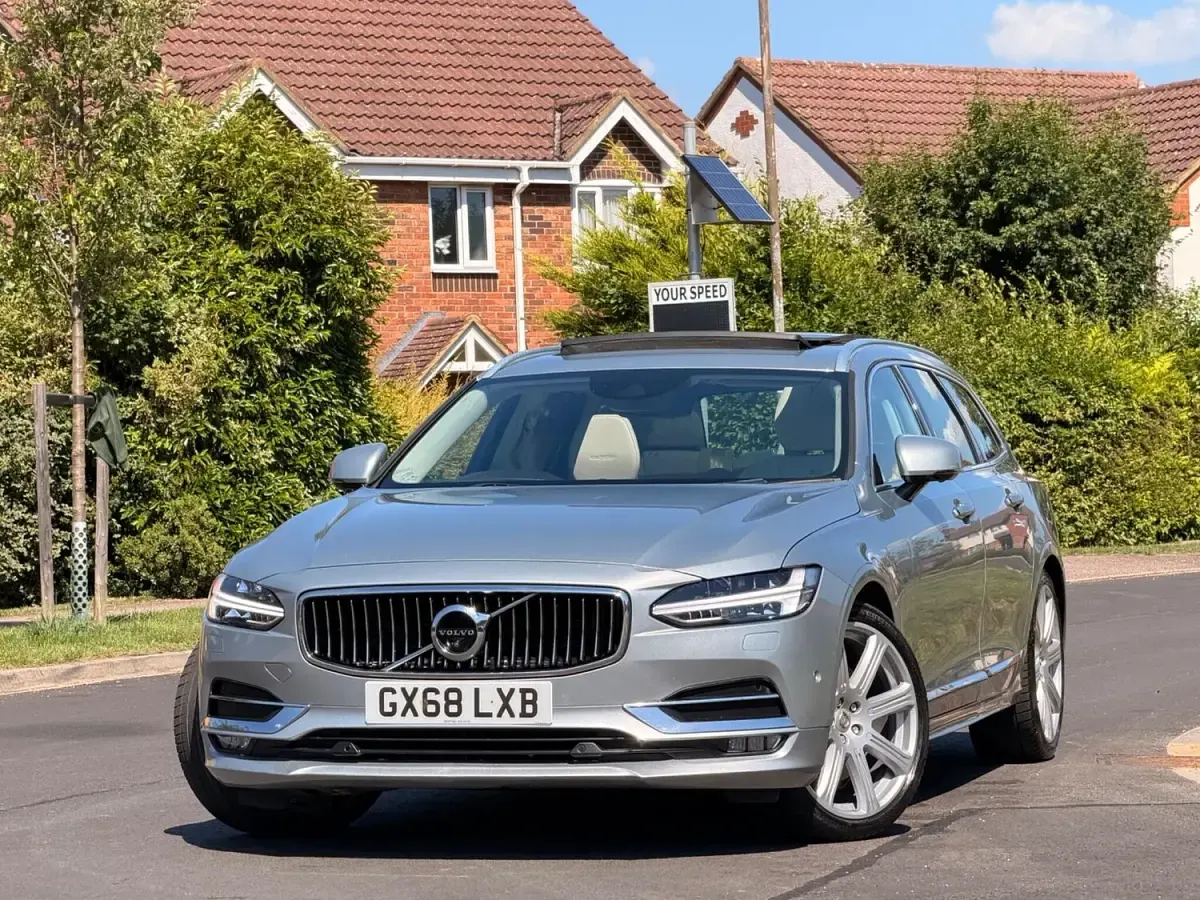 Used Volvo V90 Inscription 2018 Silver Estate