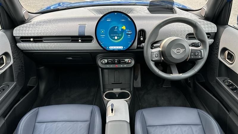 Used Mini Cooper S Hatch 201 HP (147 kW) 2024 Blue Hatchback