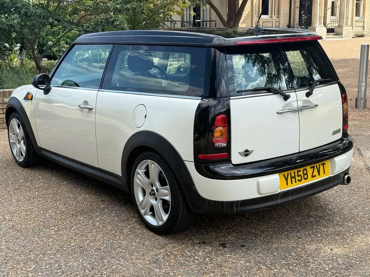 Used Mini Cooper Clubman 2008 White Estate