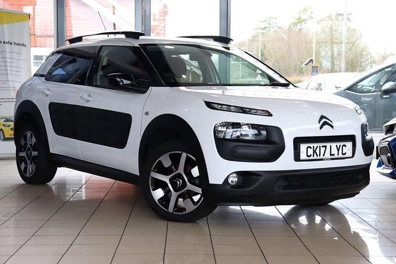 Used Citroën C4 Cactus Flair 82 HP (60 kW) 2017 Hatchback