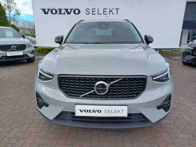 Usado Volvo XC40 Ultra 194 HP (142 kW) 2026 SUV