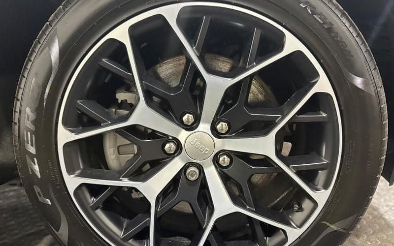 Used Jeep Grand Cherokee Summit 381 HP (280 kW) 2024 SUV