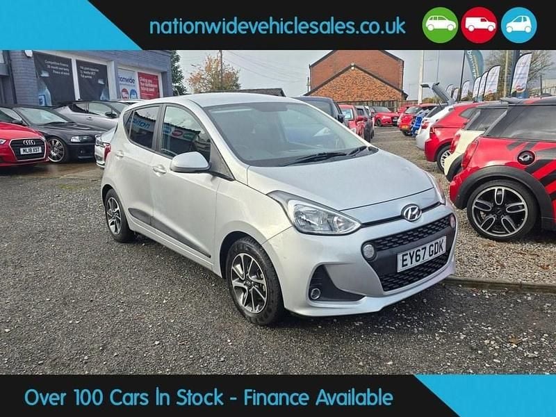 Used Hyundai i10 Premium 87 HP (63 kW) 2017 Silver Hatchback