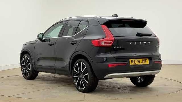 Used Volvo XC40 Ultra 161 HP (118 kW) 2025 Black SUV
