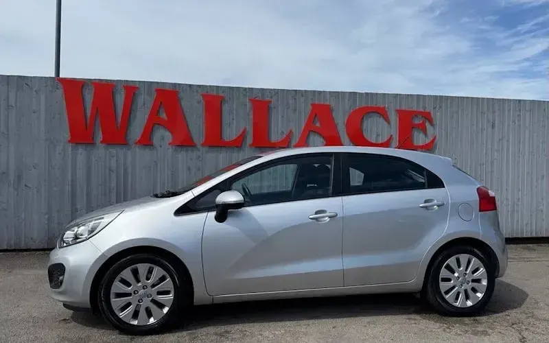 Begagnad Kia Rio 109 HK (80 kW) 2014 Halvkombi