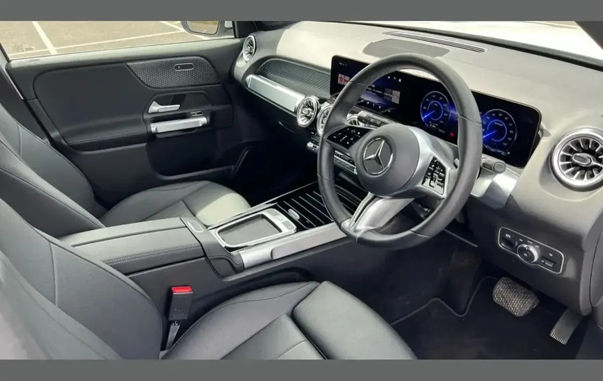 Used Mercedes EQB250+ Executive 139 kW (190 HP) 2024 White SUV