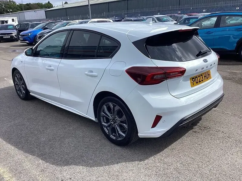 Used Ford Focus ST-Line 2023 White Hatchback