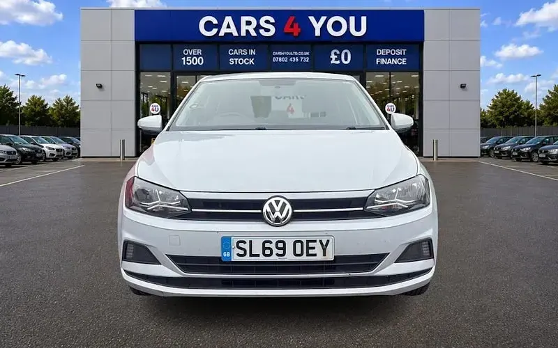 Used VW Polo SE 95 HP (69 kW) 2019 Silver Hatchback