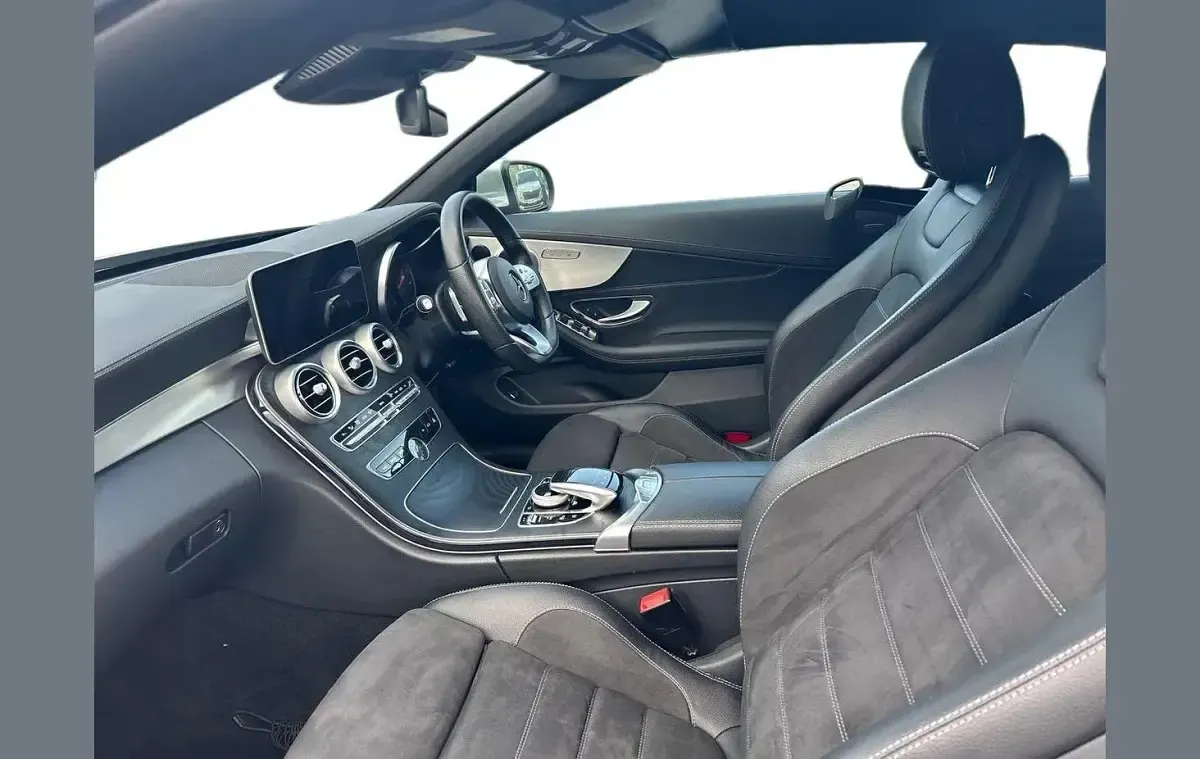 Used Mercedes C220 AMG Line Premium 191 HP (140 kW) 2019 Silver Cabriolet