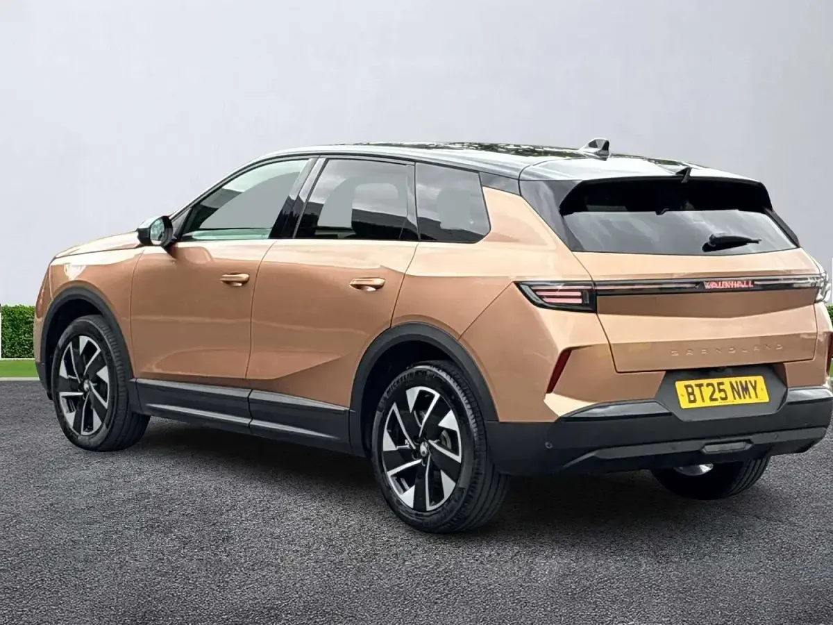 Used Vauxhall Grandland X 135 HP (99 kW) 2025 Brown SUV