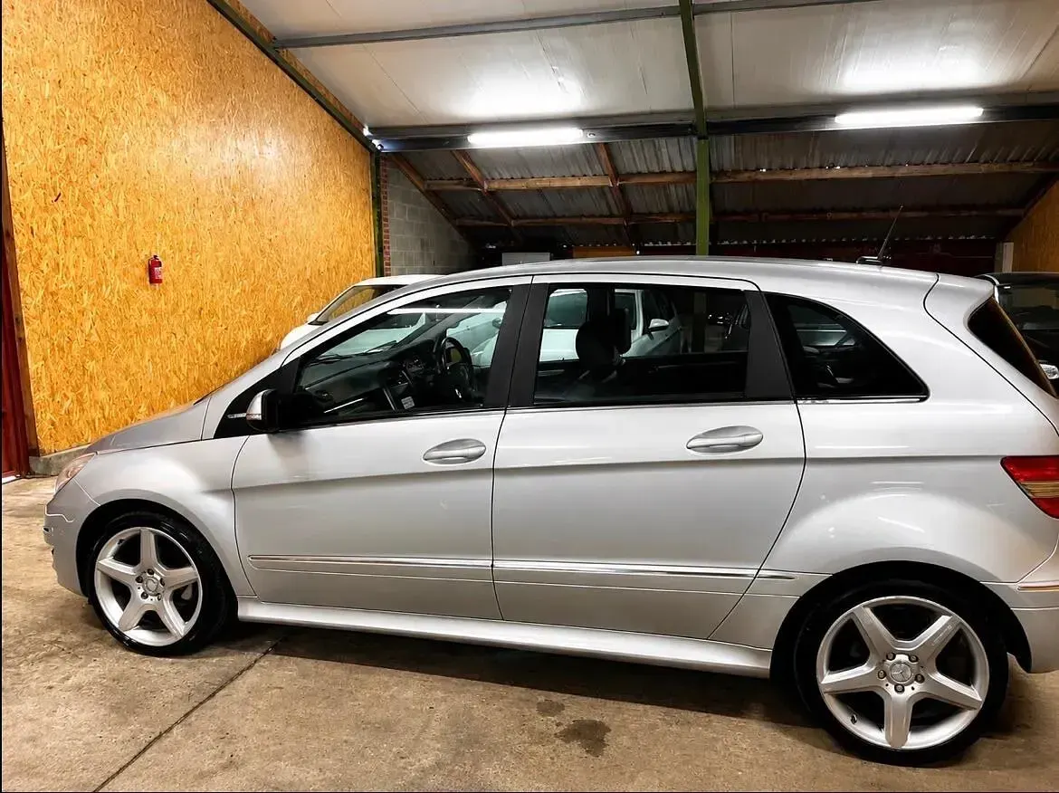 Used Mercedes B160 2010 Silver Hatchback