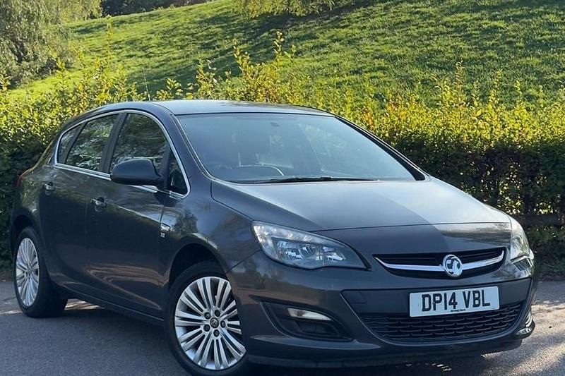 Grey Used 2014 Vauxhall Astra Excite Hatchback | £3,700 (Fair price) - Image 1/1