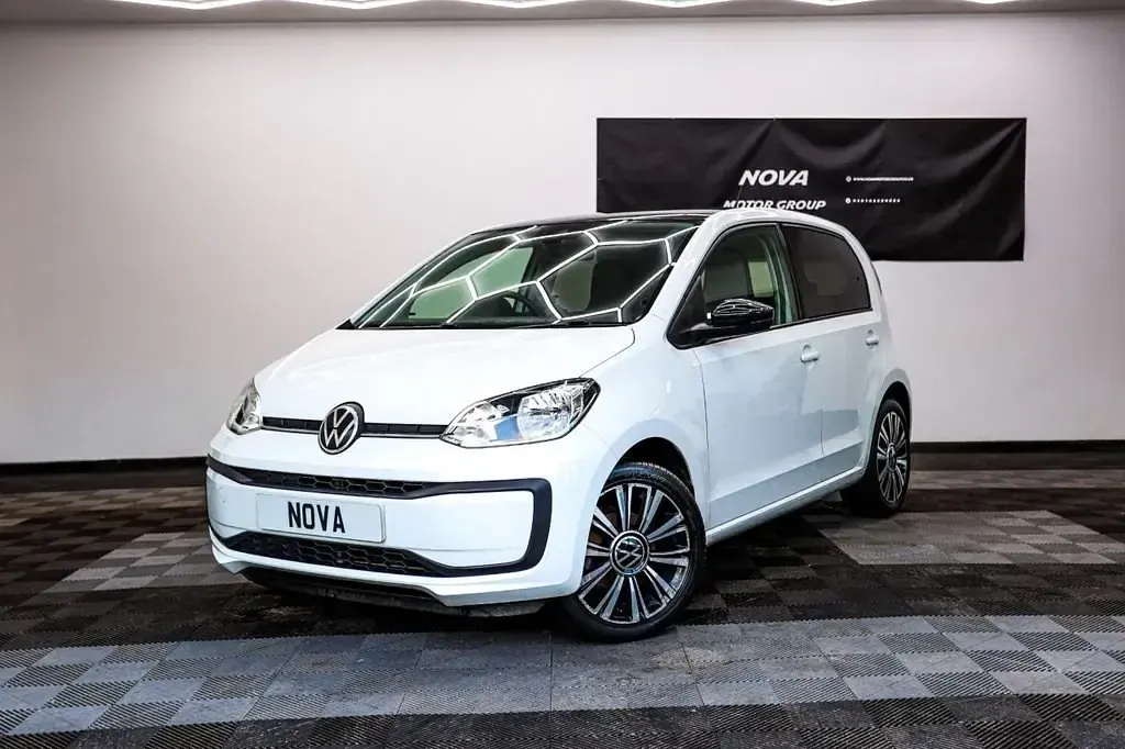 Begagnad VW up! Black Edition 65 HK (47 kW) 2021 Vit Halvkombi