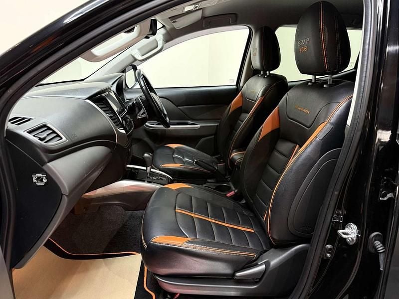 Used Mitsubishi L200 2018 Black Pickup