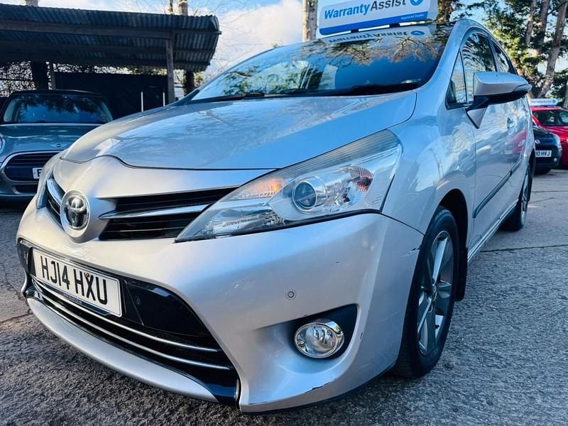 Used Toyota Verso Trend 2014 Silver MPV