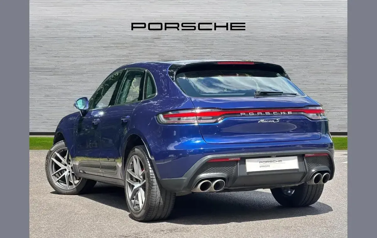 Used Porsche Macan 375 HP (275 kW) 2023 Gentian blue SUV