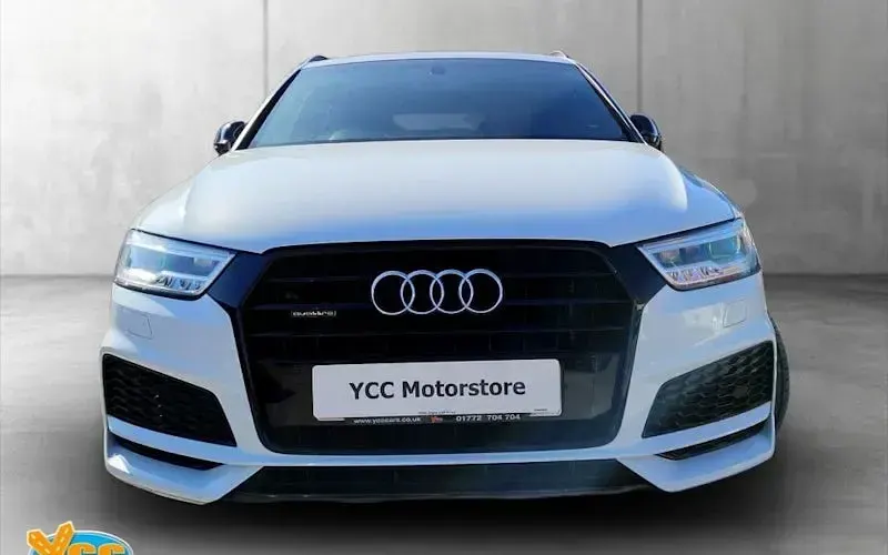 Usado Audi Q3 Black Edition 150 HP (110 kW) 2018 Branco SUV