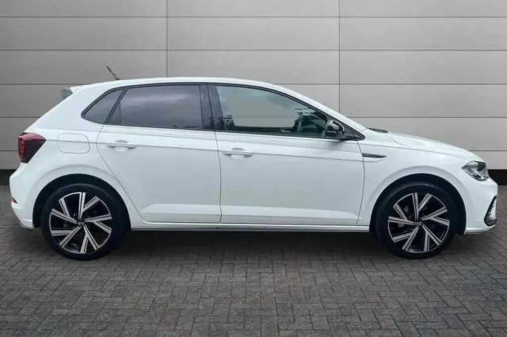 Used VW Polo R-line 110 HP (80 kW) 2024 White Hatchback