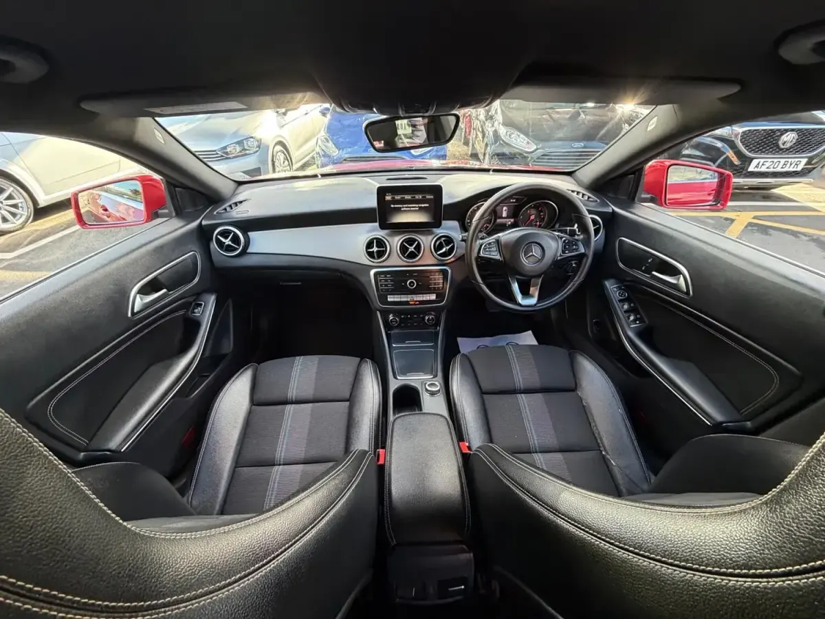 Used Mercedes CLA220 Shooting Brake 177 HP (130 kW) 2017 Red Estate