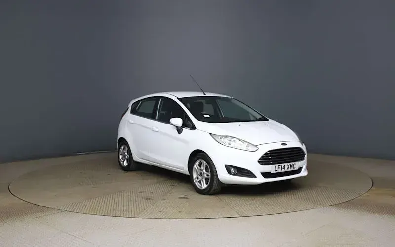 Used Ford Fiesta Zetec 120 HP (88 kW) 2014 Hatchback