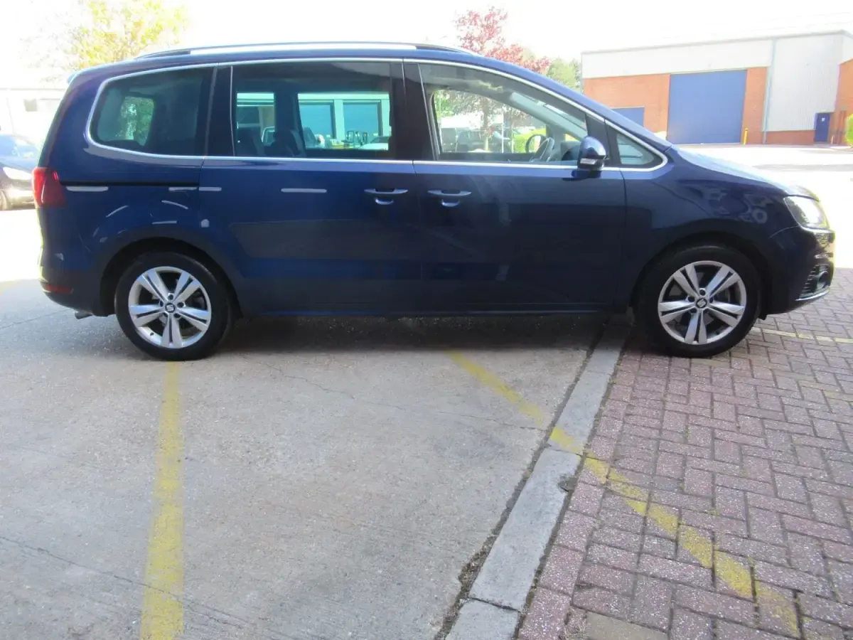 Usado Seat Alhambra XCELLENCE 2020 Azul Monovolume