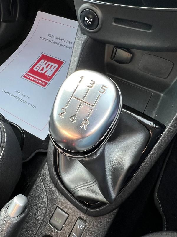 Used Renault Clio IV Dynamique 2018 Silver Hatchback