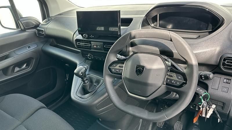 New Peugeot Partner 131 HP (96 kW) 2026 Cumulus gry MPV