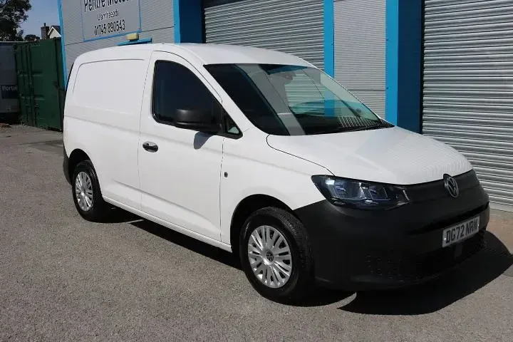 Used VW Caddy 102 HP (75 kW) 2022 White MPV