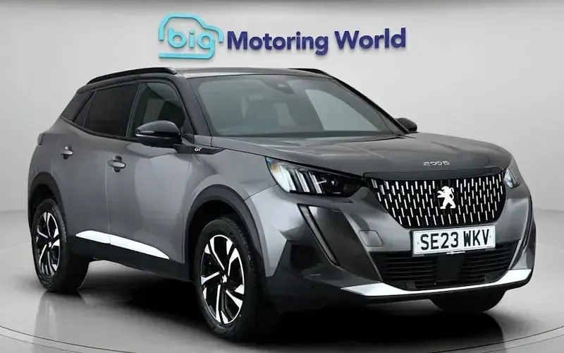Used Peugeot 2008 GT 131 HP (96 kW) 2023 SUV