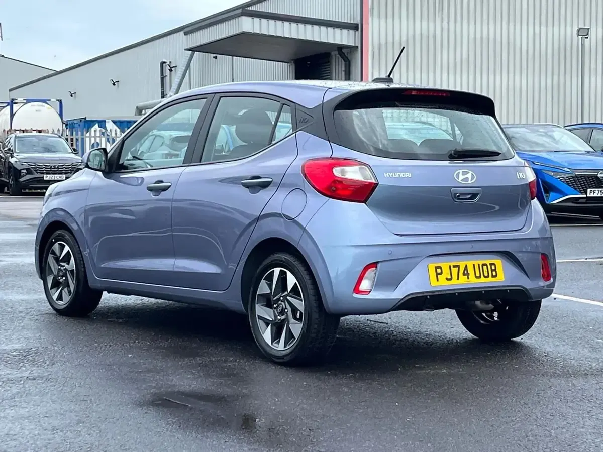 Gebraucht Hyundai i10 Advanced 79 PS (58 kW) 2024 Blau Kleinwagen