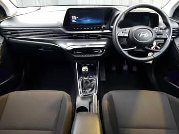 Used Hyundai i20 Premium 100 HP (73 kW) 2024 Red Hatchback