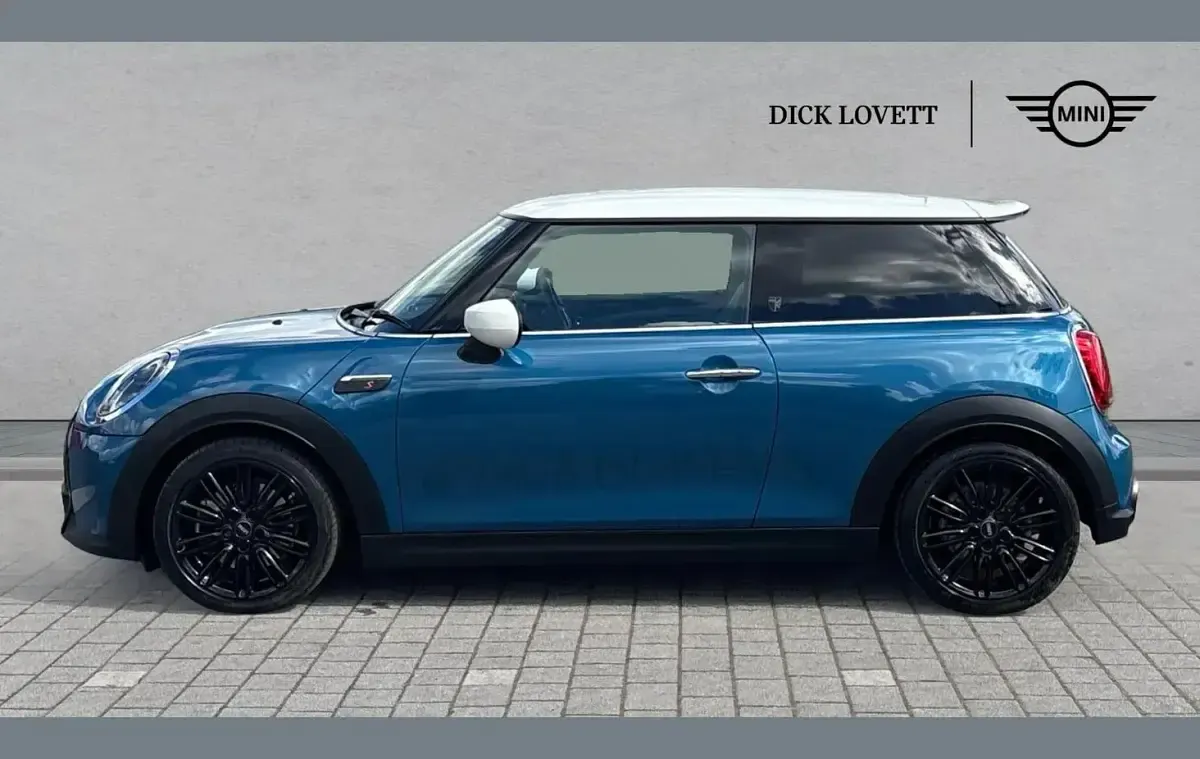Used Mini Cooper S Exclusive 176 HP (129 kW) 2024 Blue Hatchback