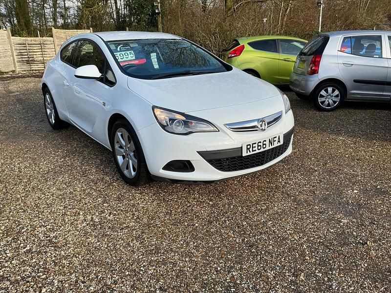 Used Vauxhall Astra GTC Sport 2016 White Hatchback