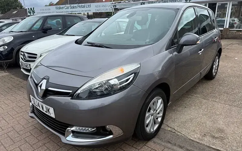 Used Renault Scénic III Dynamique 110 HP (80 kW) 2015 Estate
