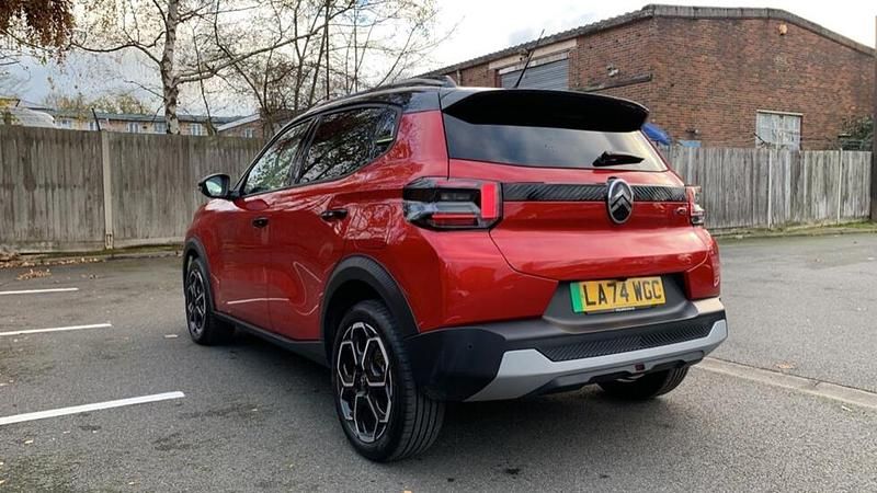 Used Citroën e-C3 81 kW (111 HP) 2024 Red Hatchback