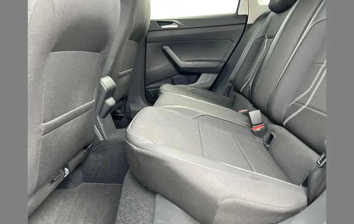 Used VW Taigo Style 110 HP (80 kW) 2024 Silver SUV